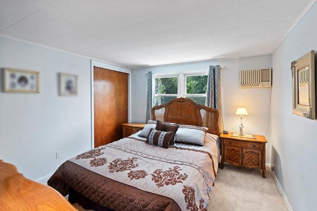 52 Legion Place, Malverne, NY 11565