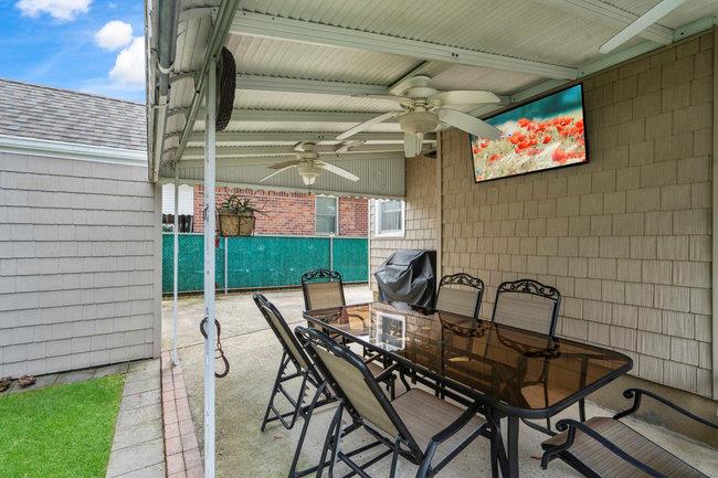 52 Legion Place, Malverne, NY 11565