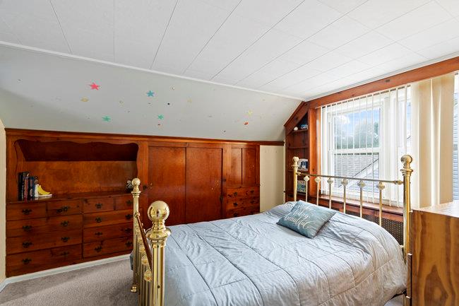 52 Legion Place, Malverne, NY 11565