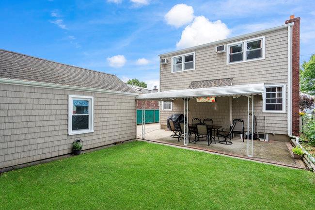 52 Legion Place, Malverne, NY 11565