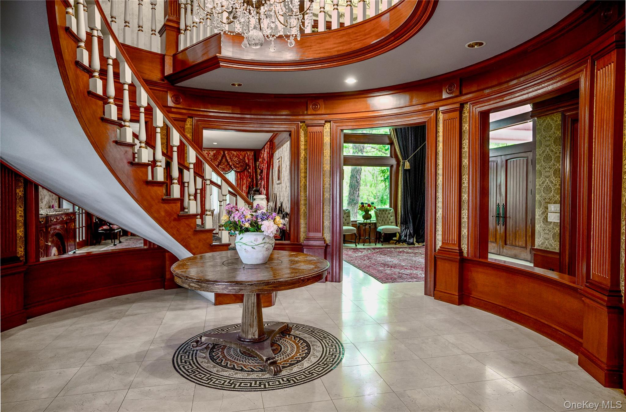 17 Split Rock Drive, Great Neck, NY 11024