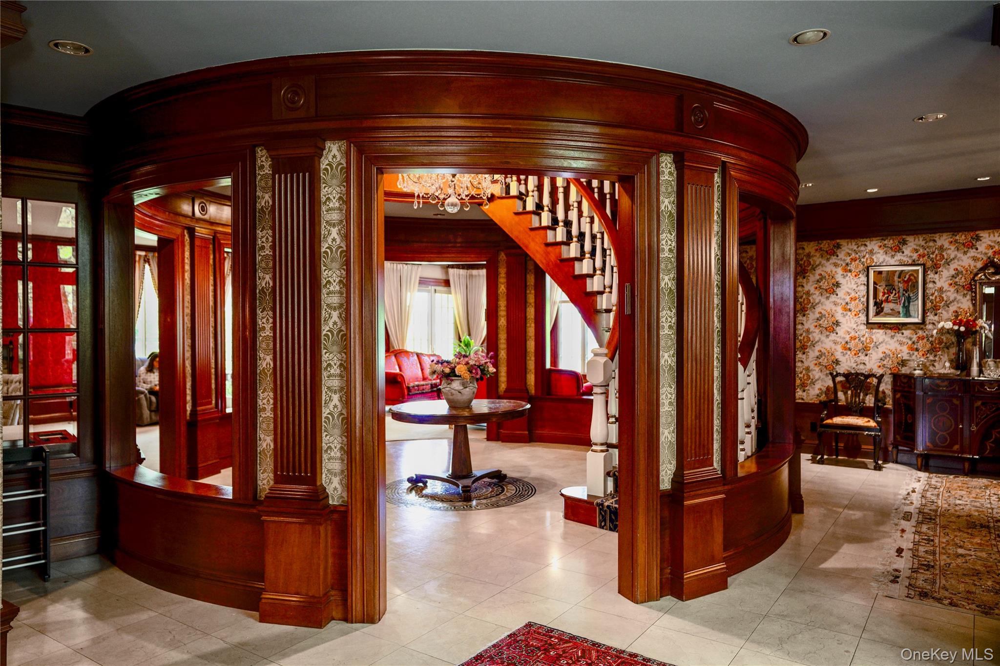 17 Split Rock Drive, Great Neck, NY 11024