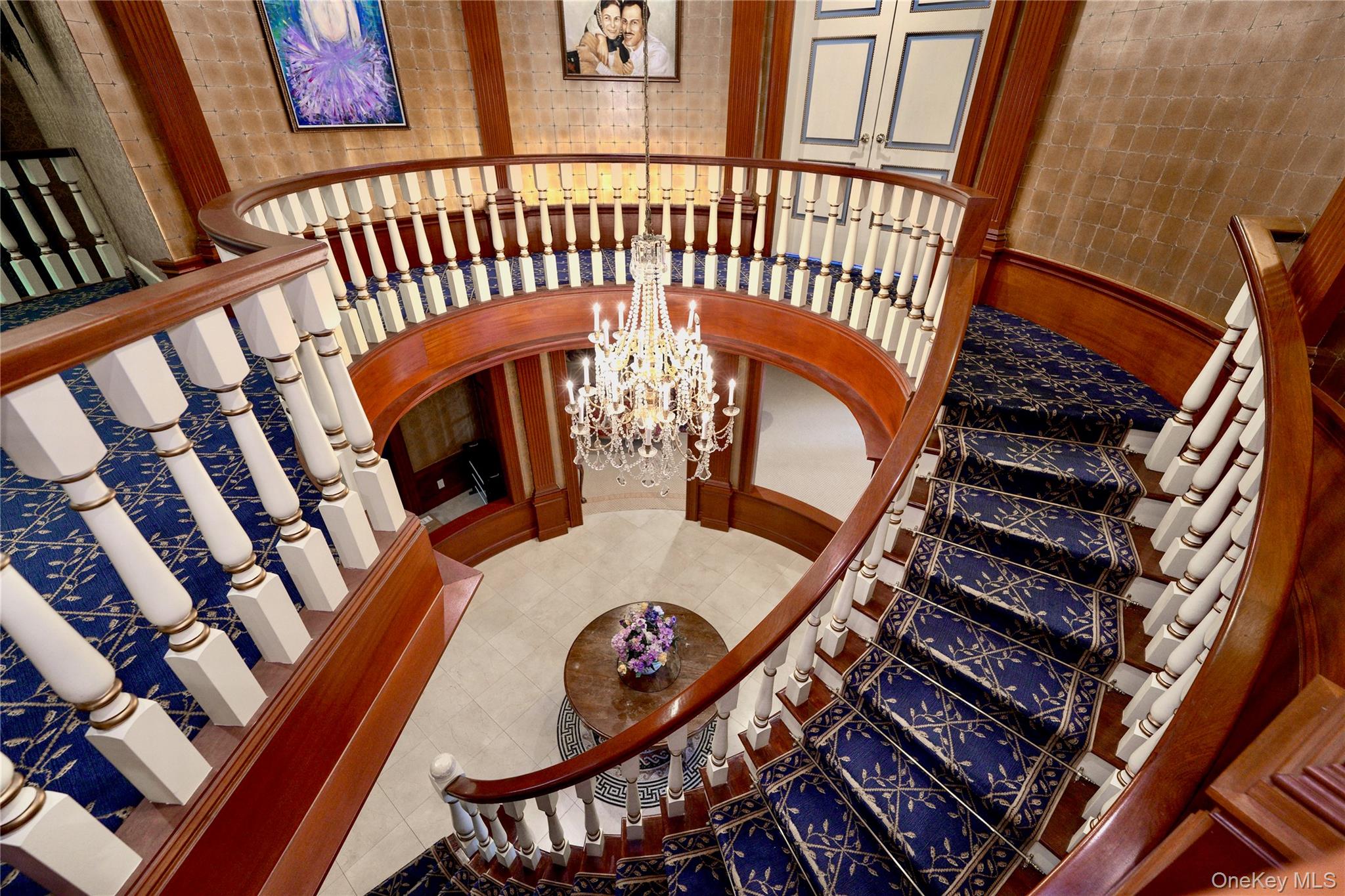 17 Split Rock Drive, Great Neck, NY 11024