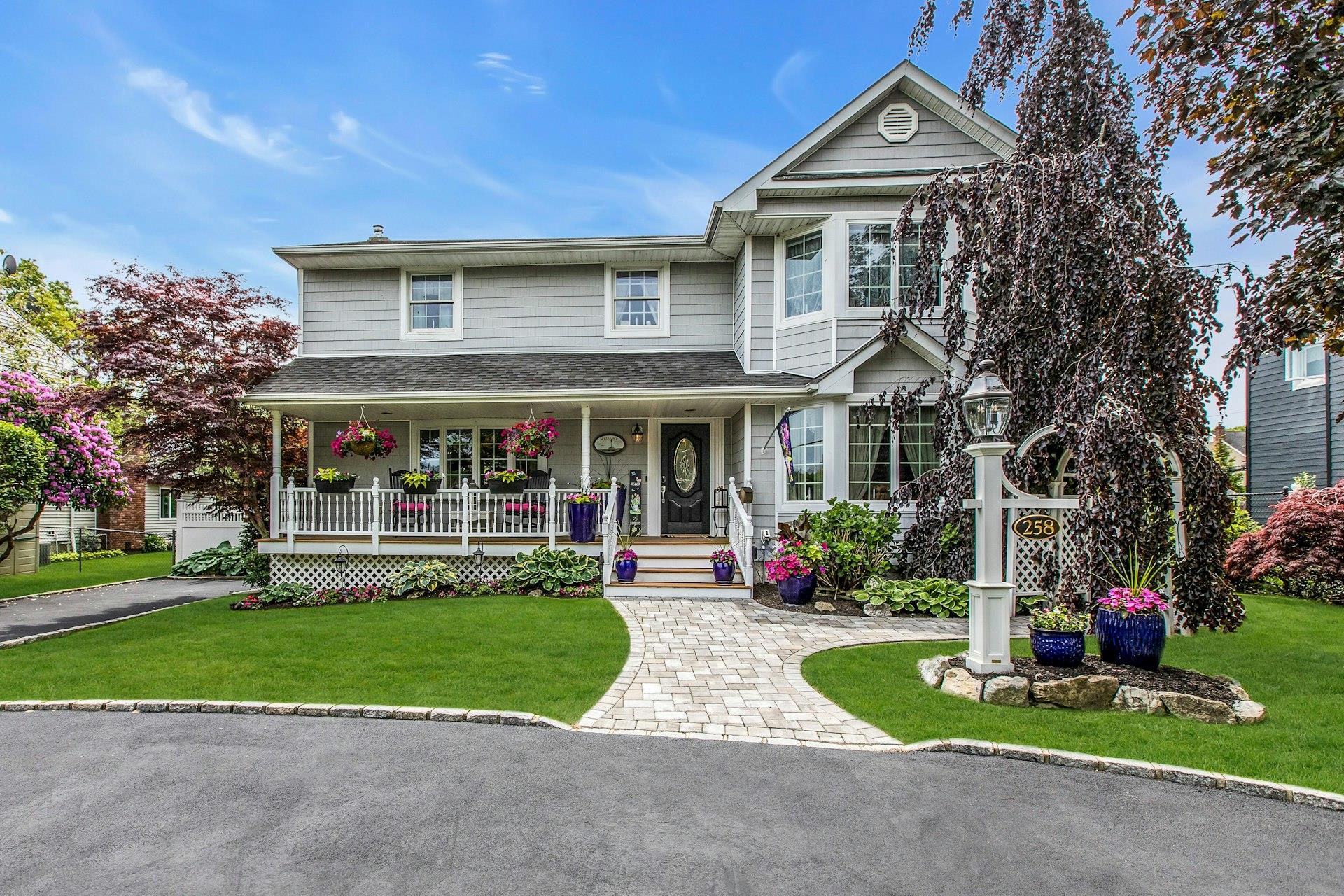 258 Timberpoint Road, East Islip, NY 11730