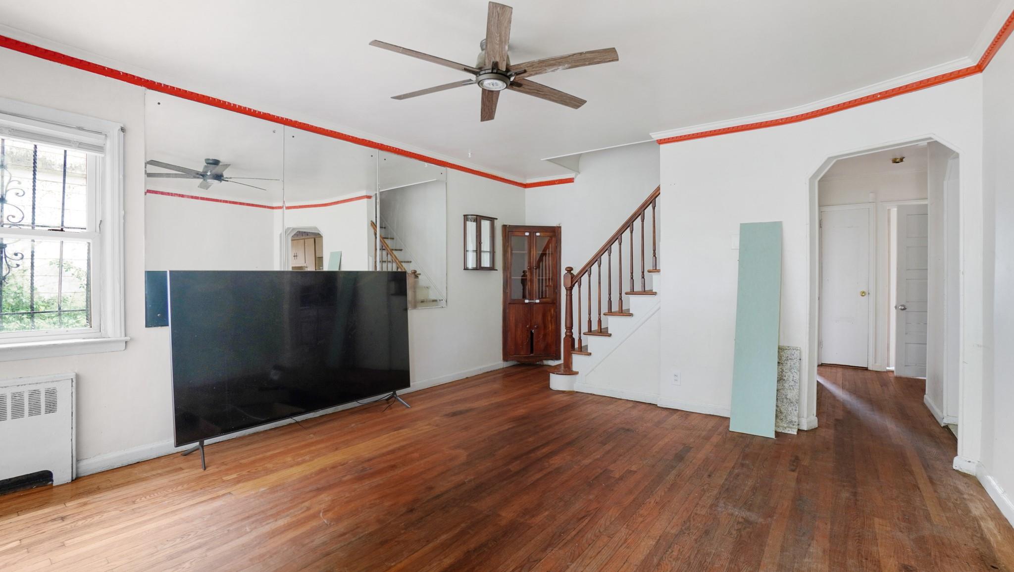 89-48 196th Street, Jamaica, NY 11423