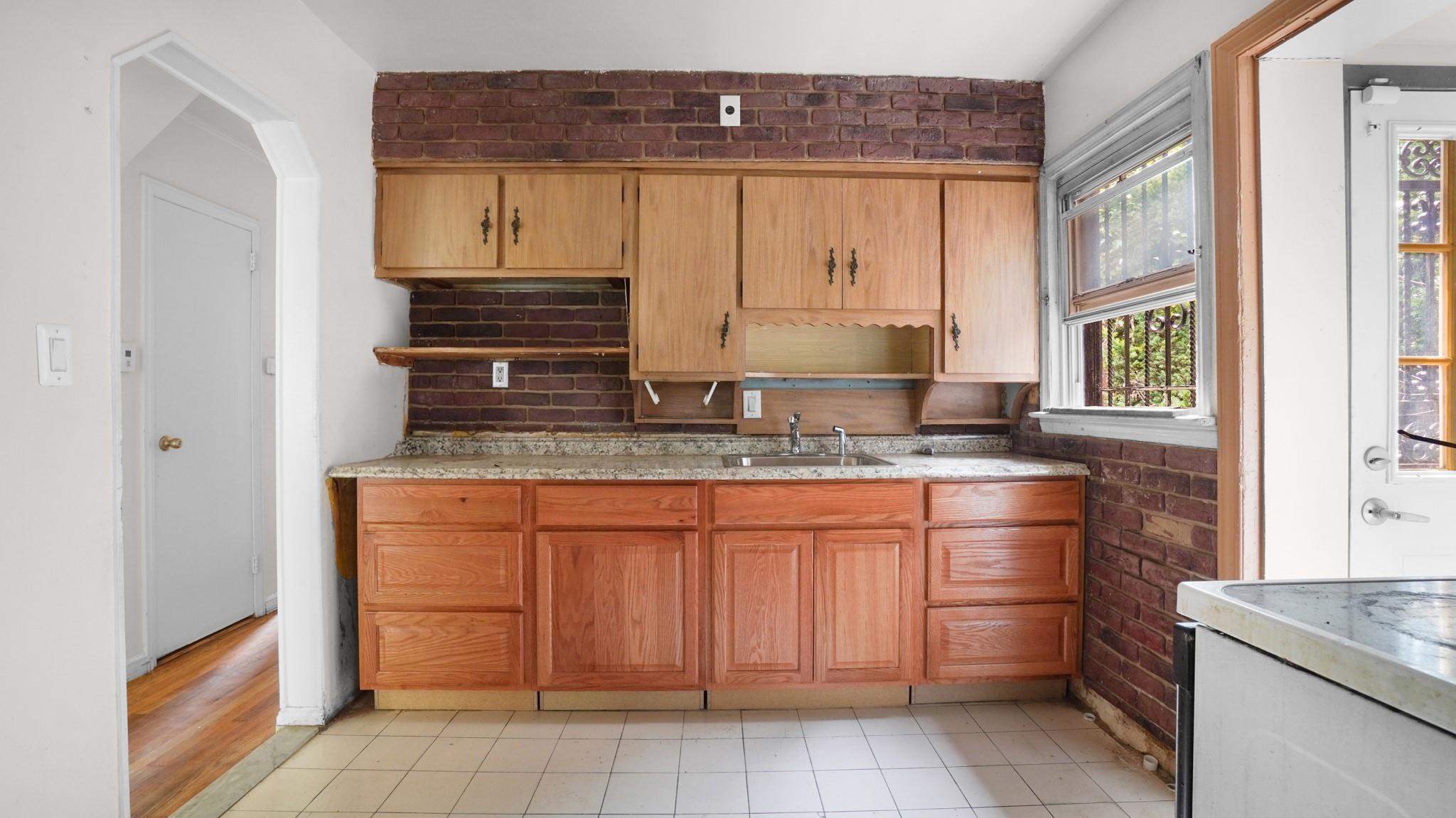 89-48 196th Street, Jamaica, NY 11423