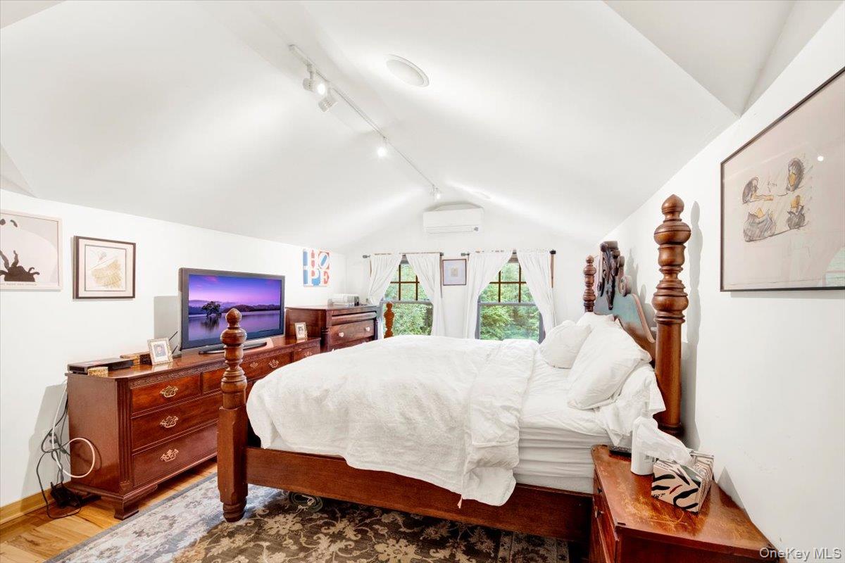 161 Goldens Bridge Road, Katonah, NY 10536