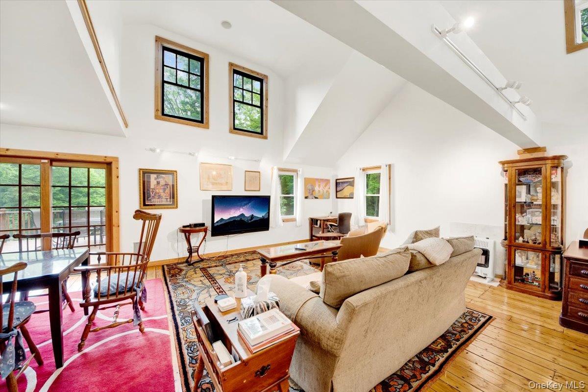 161 Goldens Bridge Road, Katonah, NY 10536