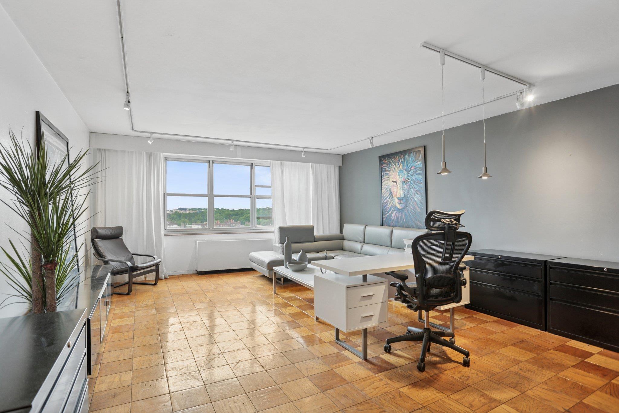 135 Ocean Parkway # 17H, Brooklyn, NY 11218