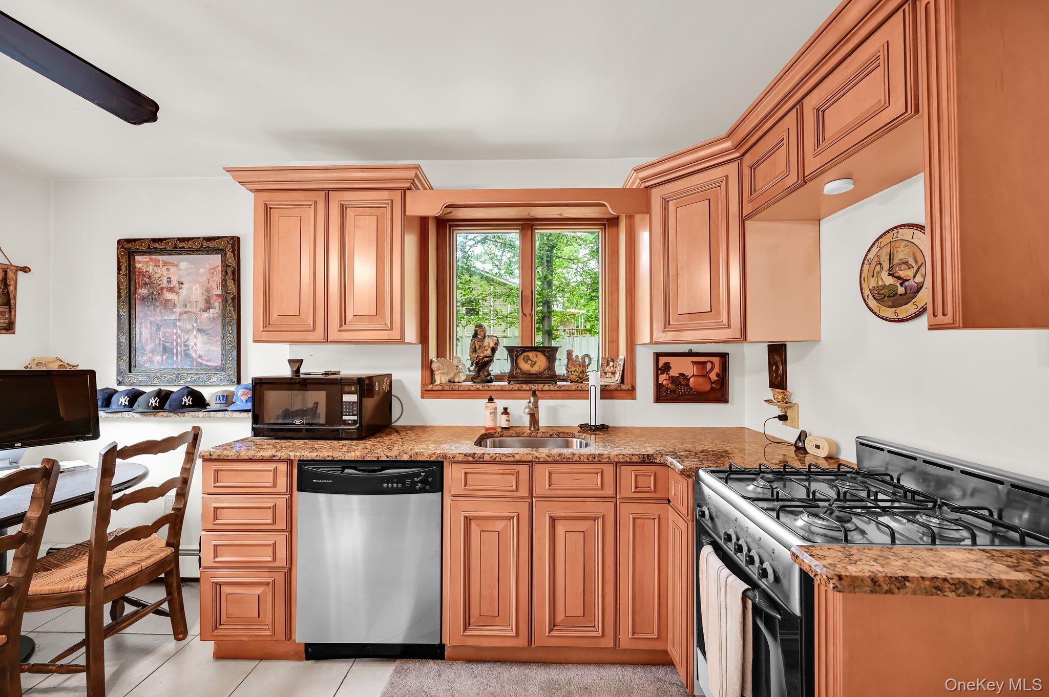 10 Catawba Drive, West Nyack, NY 10994