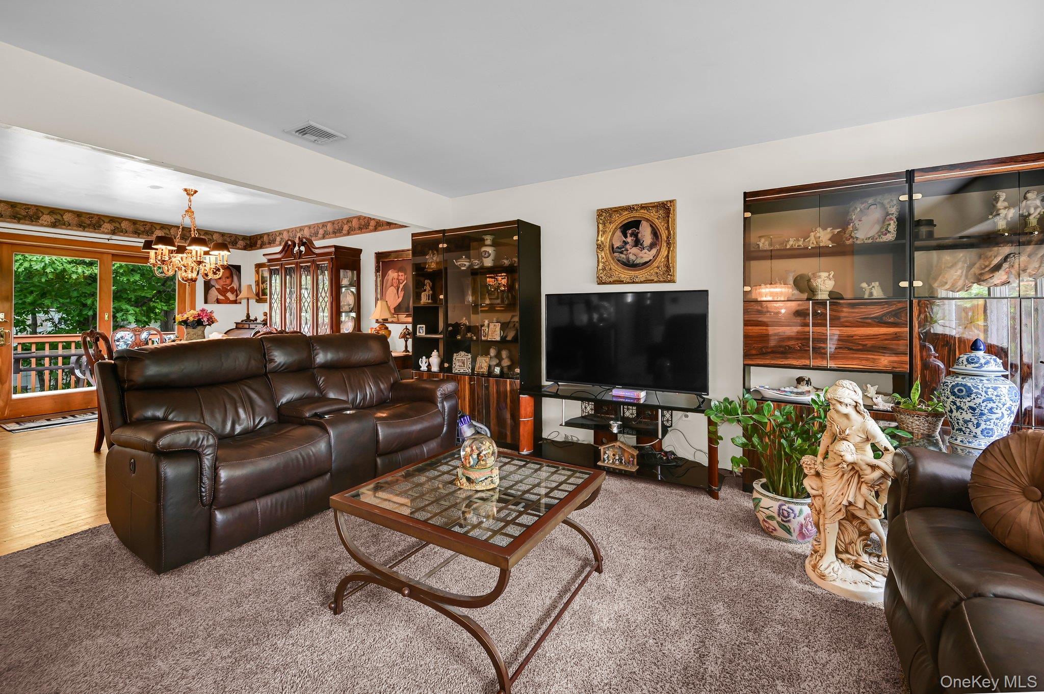 10 Catawba Drive, West Nyack, NY 10994