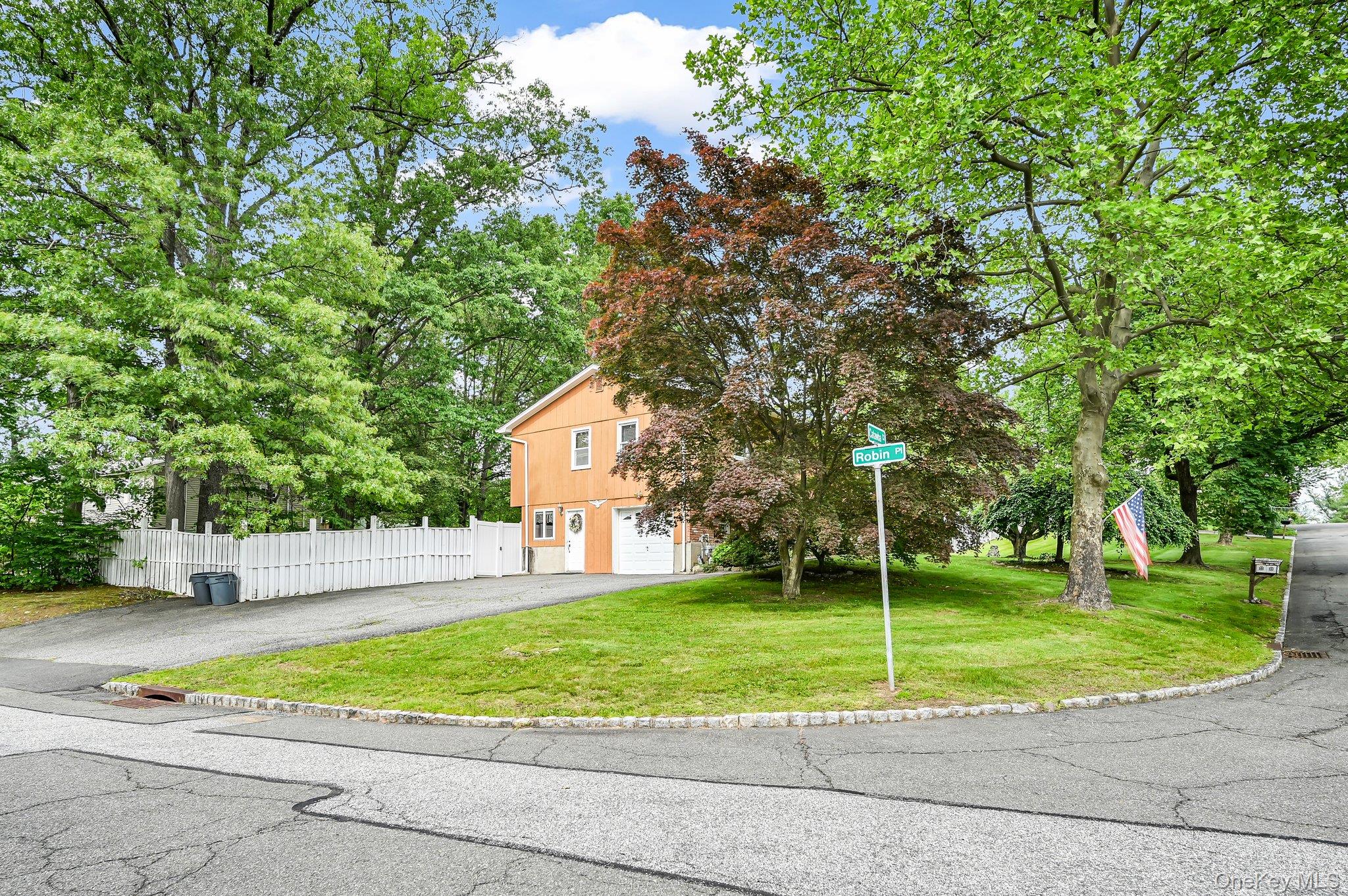 10 Catawba Drive, West Nyack, NY 10994