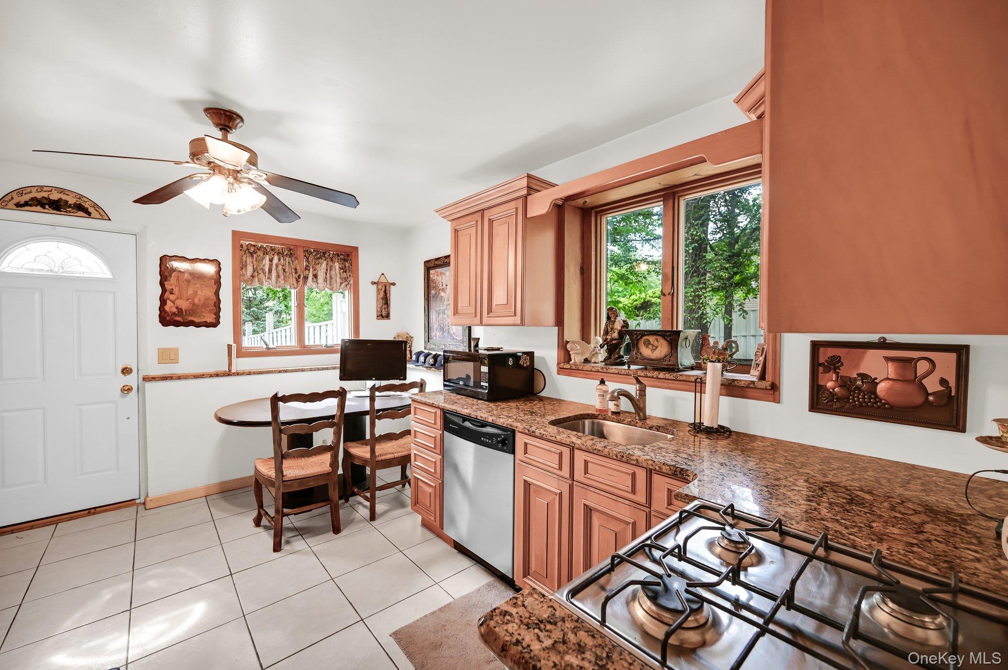 10 Catawba Drive, West Nyack, NY 10994