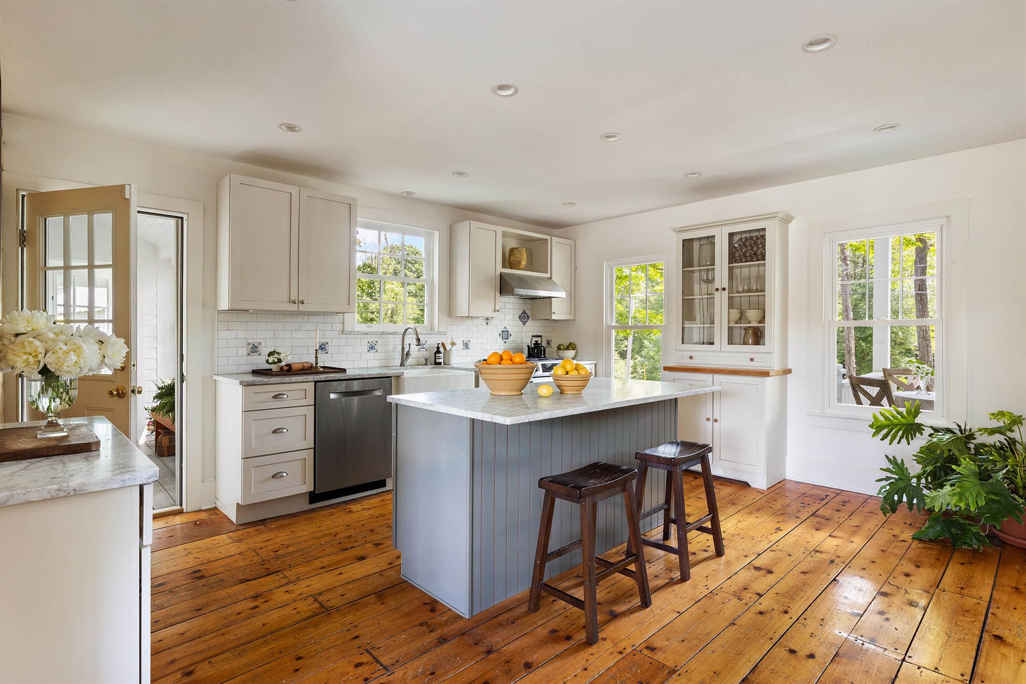 1049 County Route 19, Elizaville, NY 12523