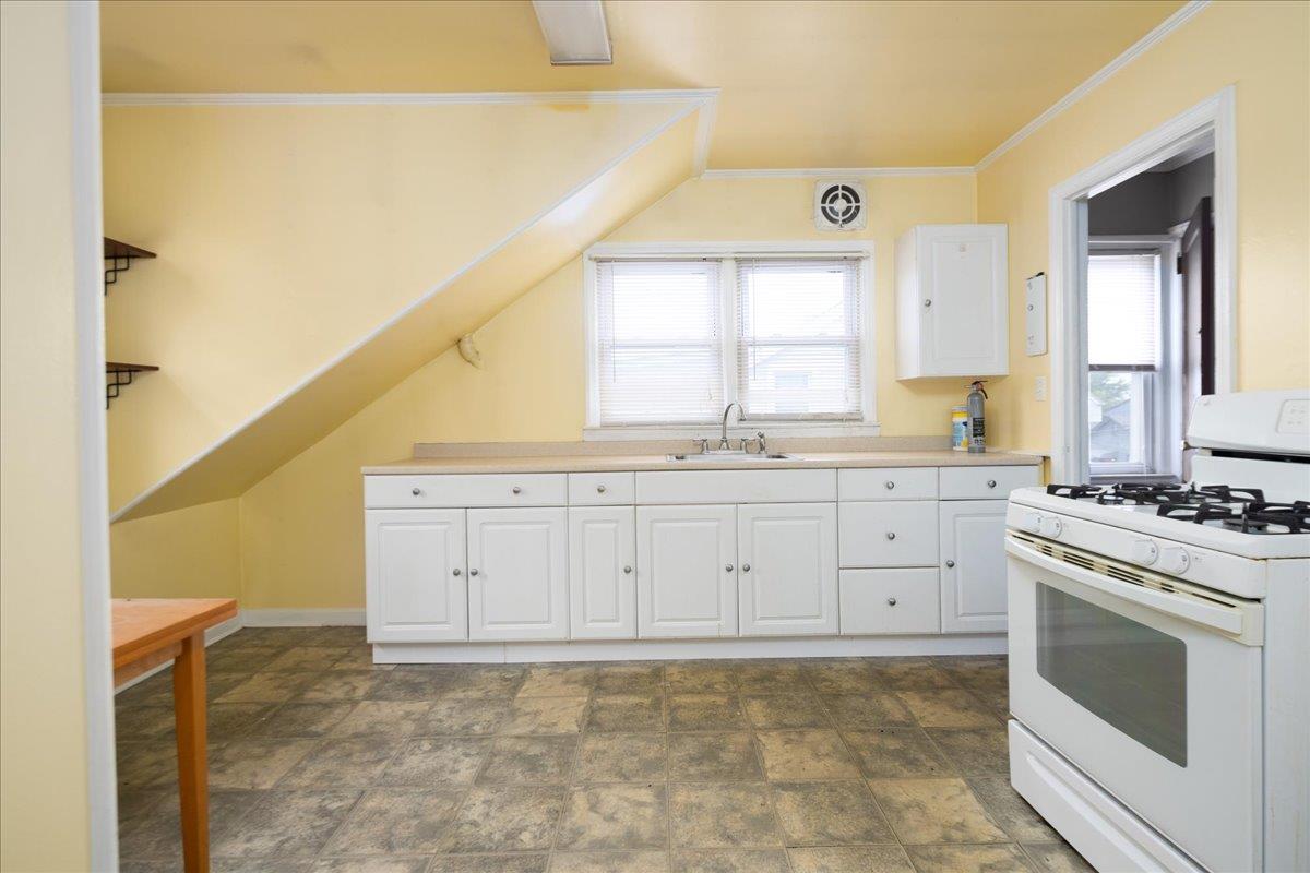 343 Franklin Avenue, Hewlett, NY 11557