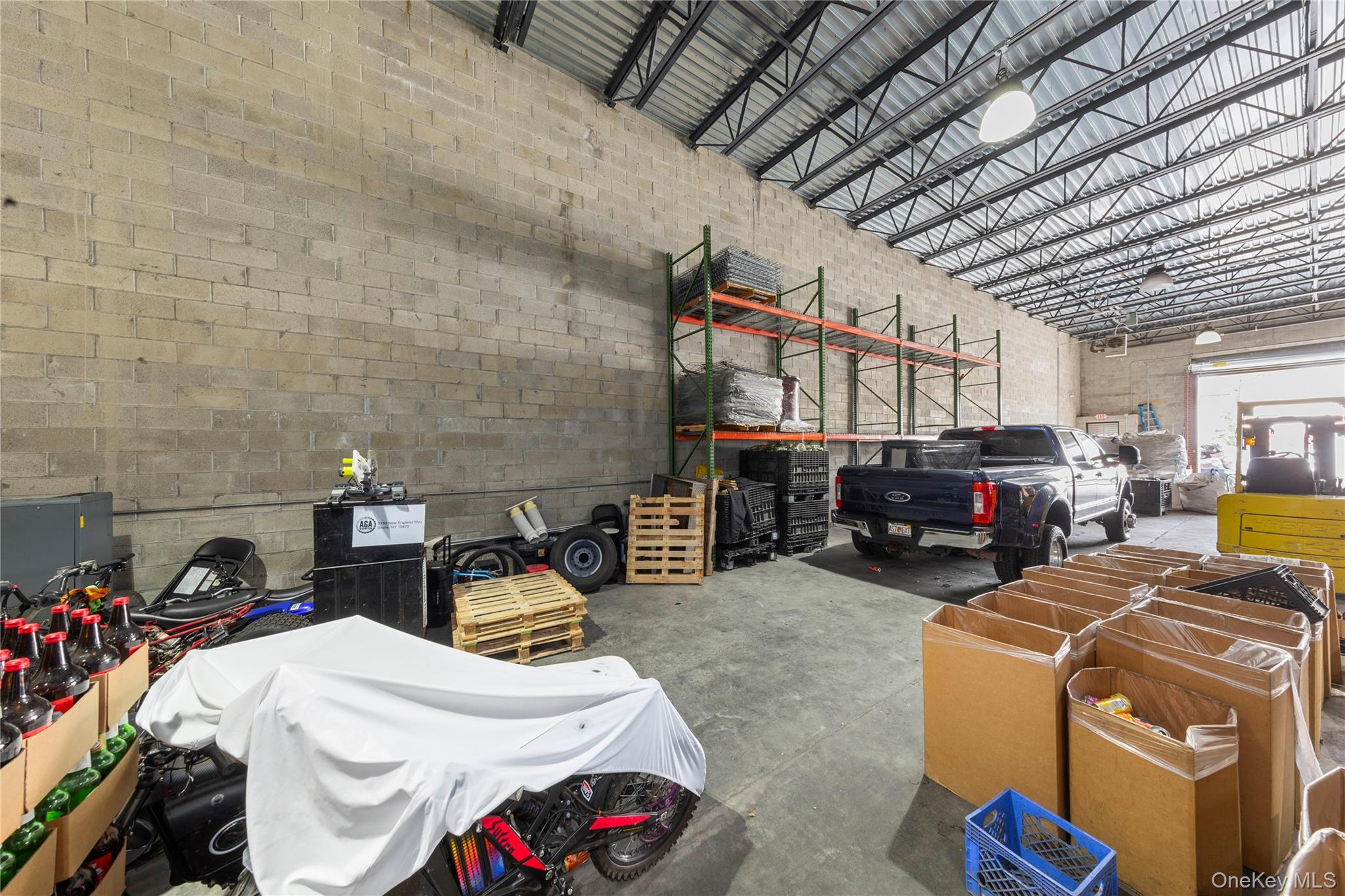 3325 DE Lavall Avenue, Bronx, NY 10475