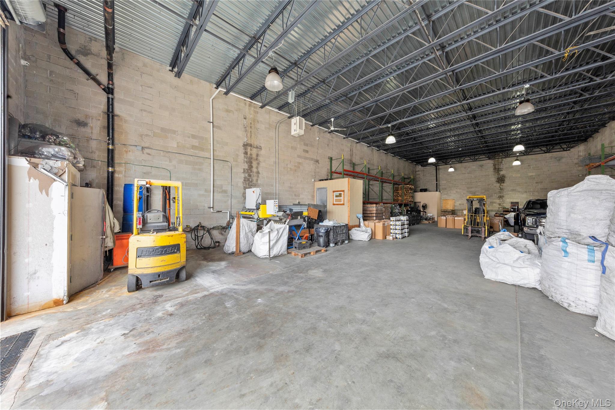 3325 DE Lavall Avenue, Bronx, NY 10475