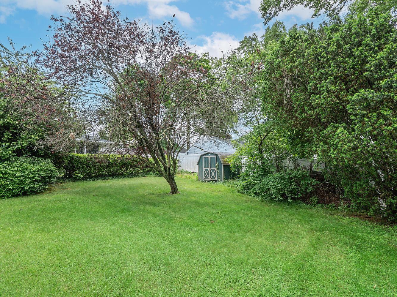 3 3rd Street, Glenwood Landing, NY 11547