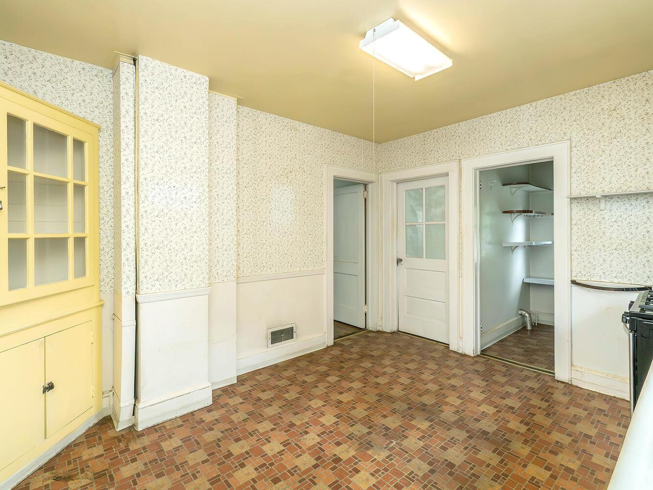 3 3rd Street, Glenwood Landing, NY 11547