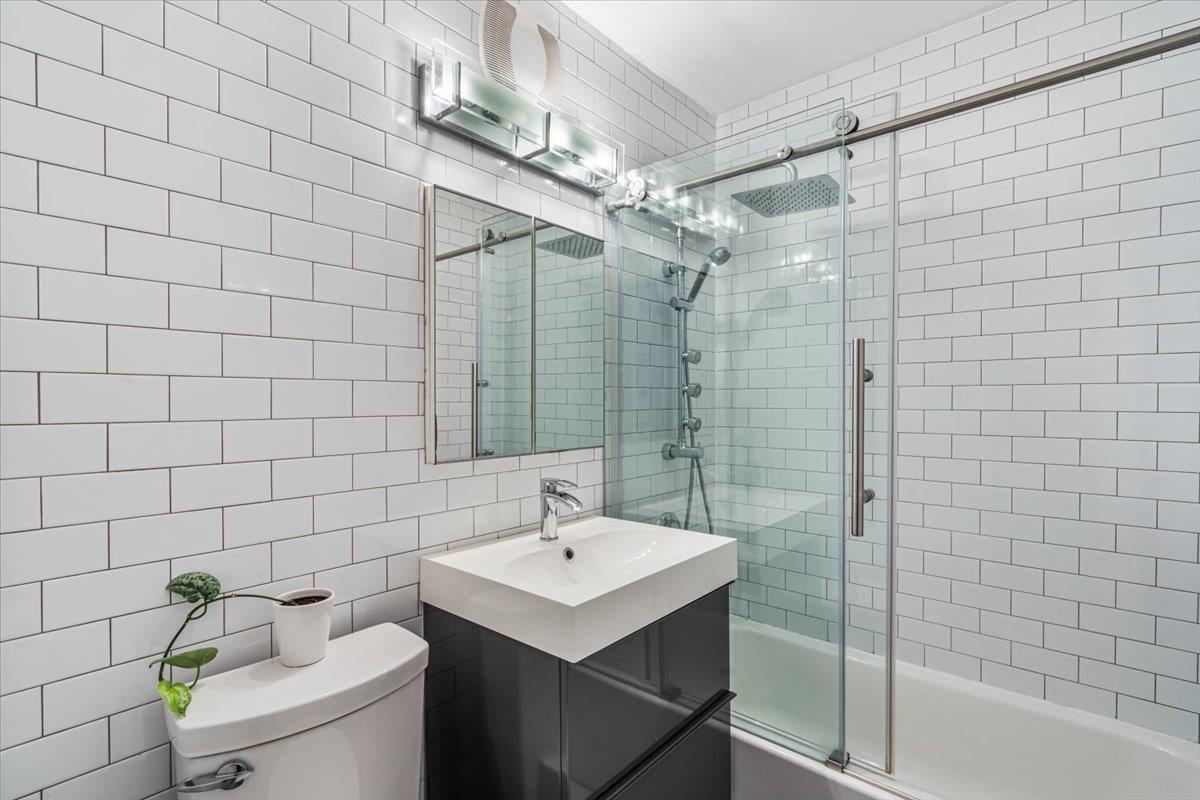 275 Webster Avenue # 4i, Brooklyn, NY 11230