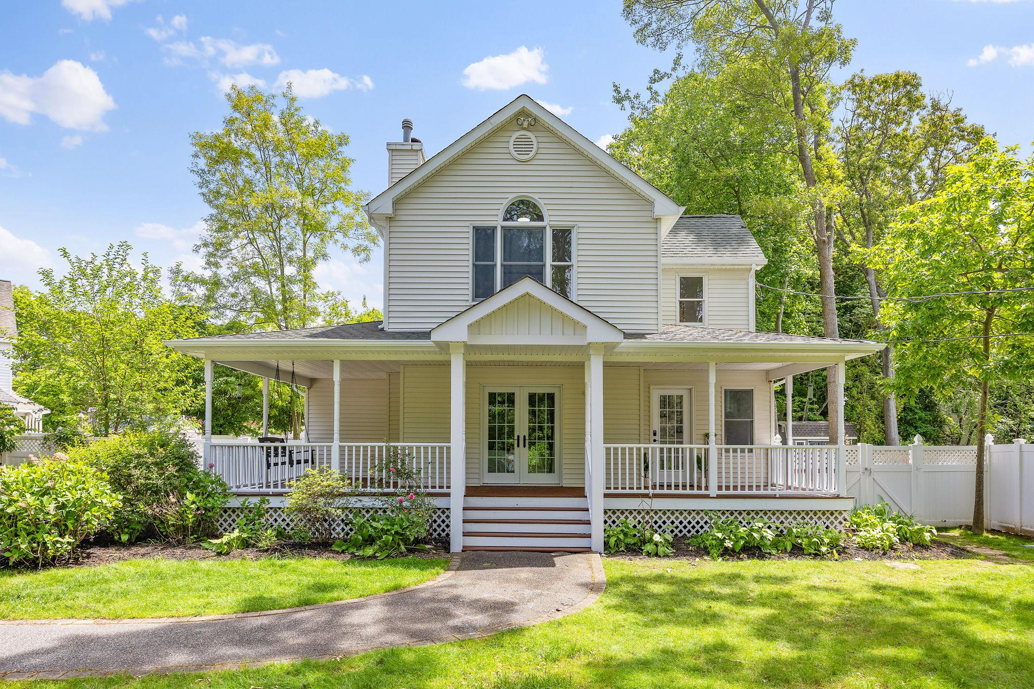 242 Lawrence Road, Kings Park, NY 11754