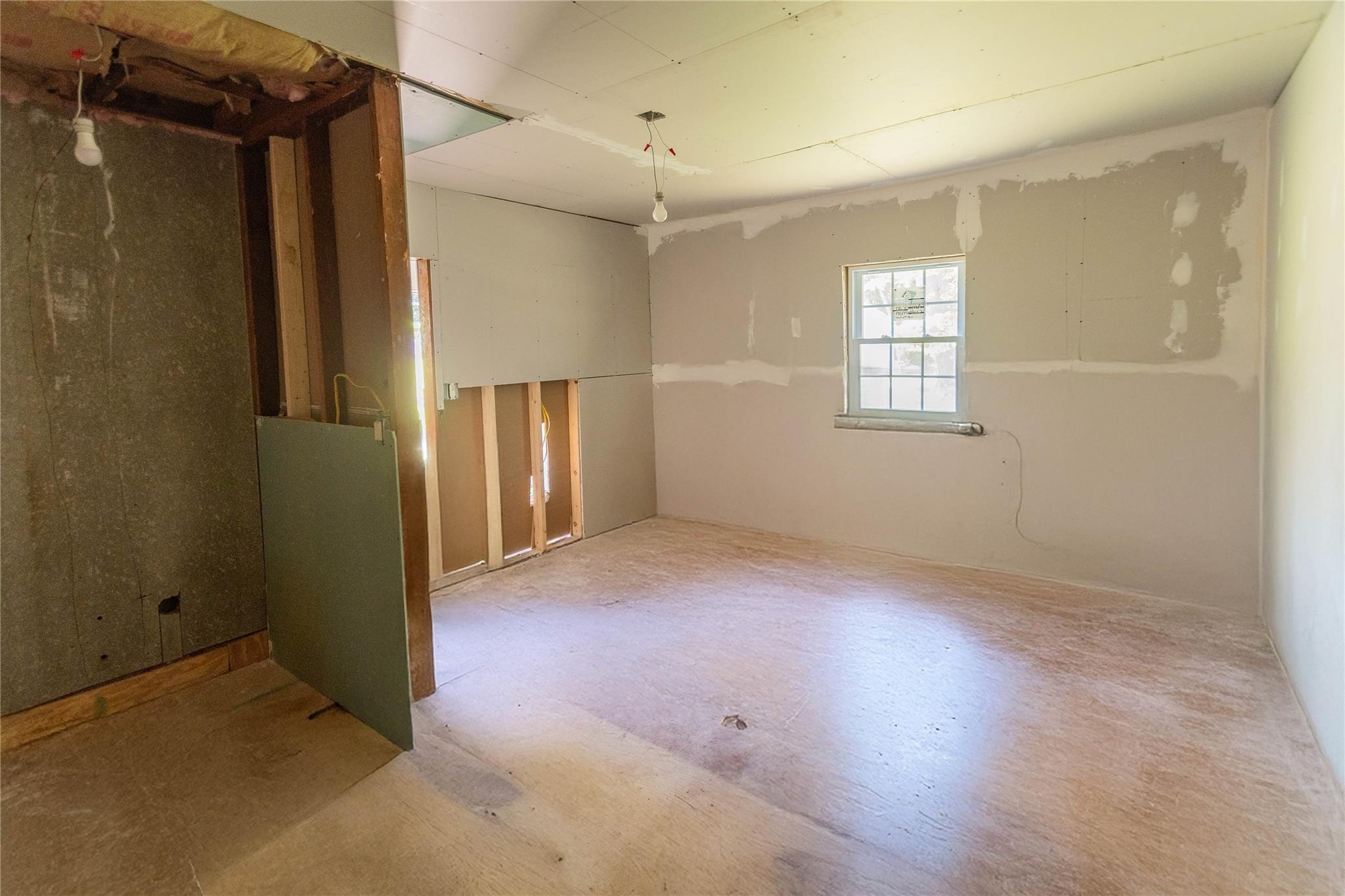 750 Irish Cape Road, Ellenville, NY 12428