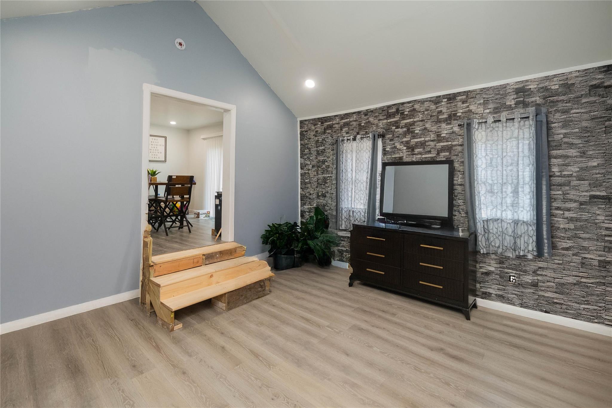 750 Irish Cape Road, Ellenville, NY 12428