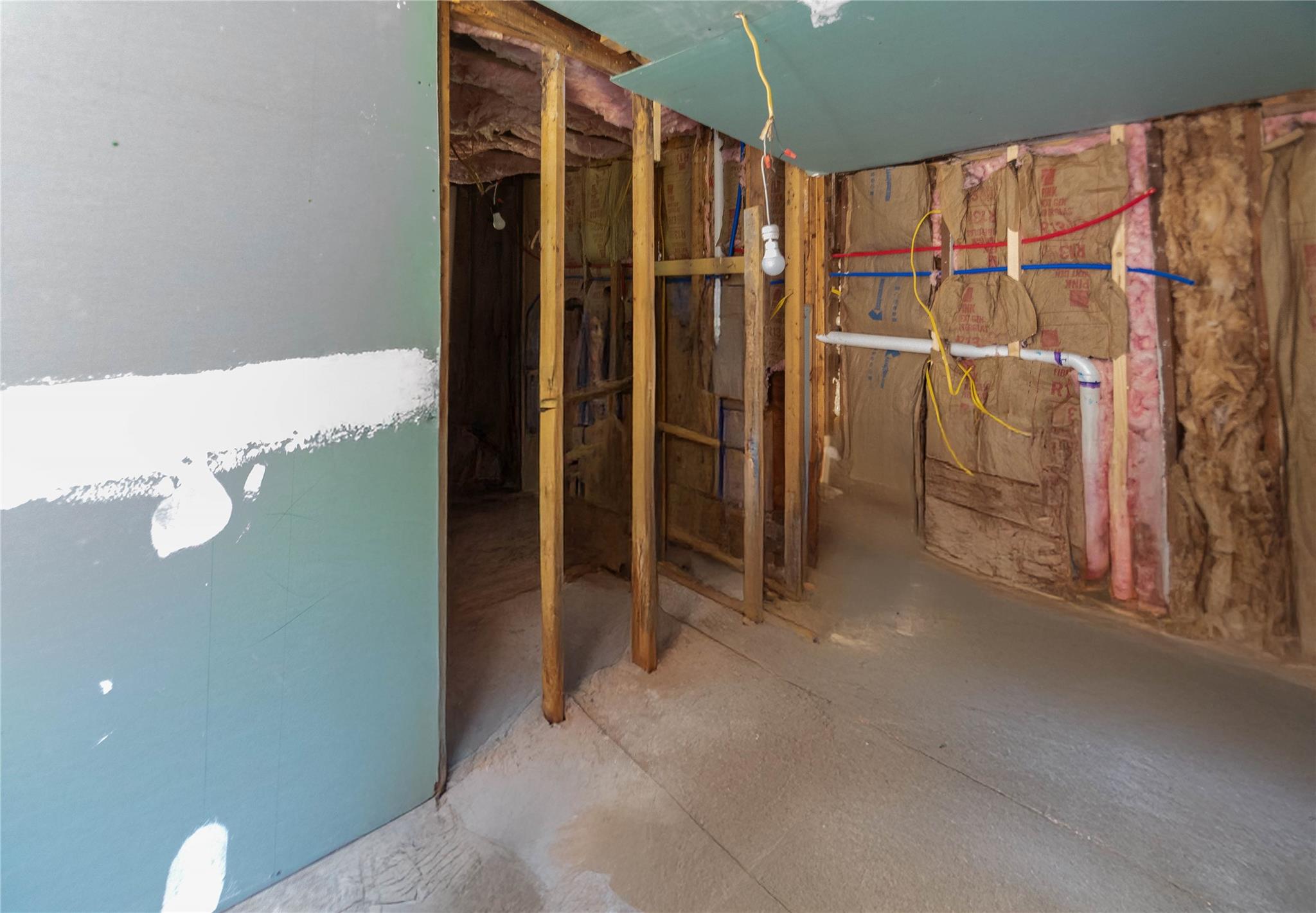 750 Irish Cape Road, Ellenville, NY 12428