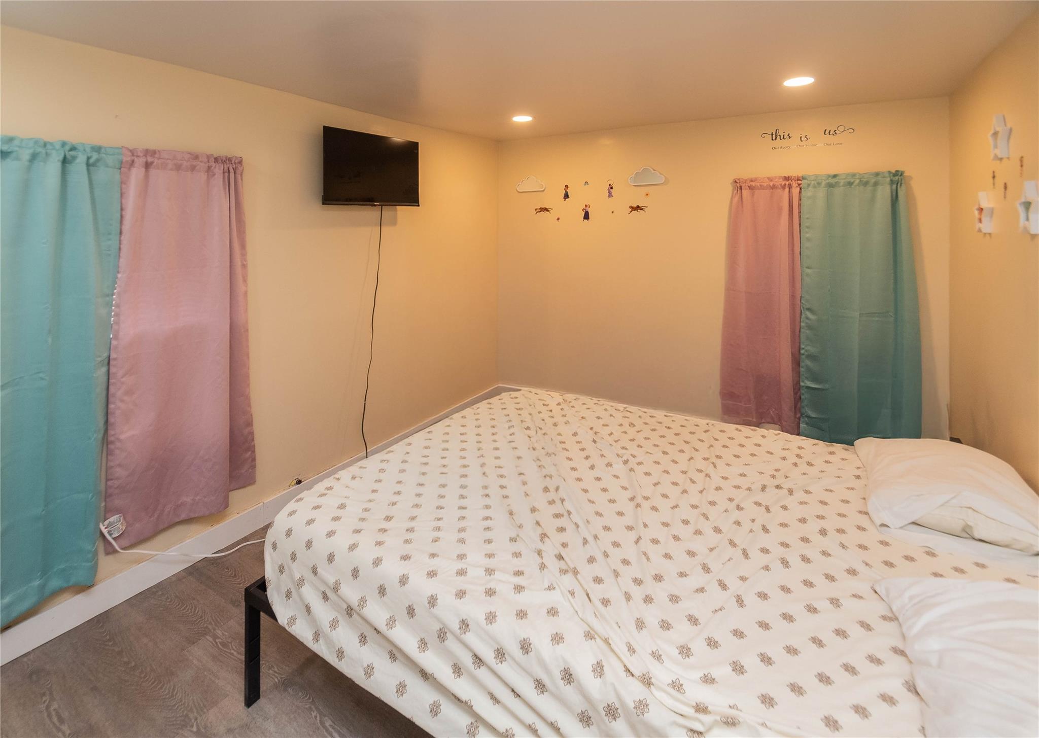 750 Irish Cape Road, Ellenville, NY 12428