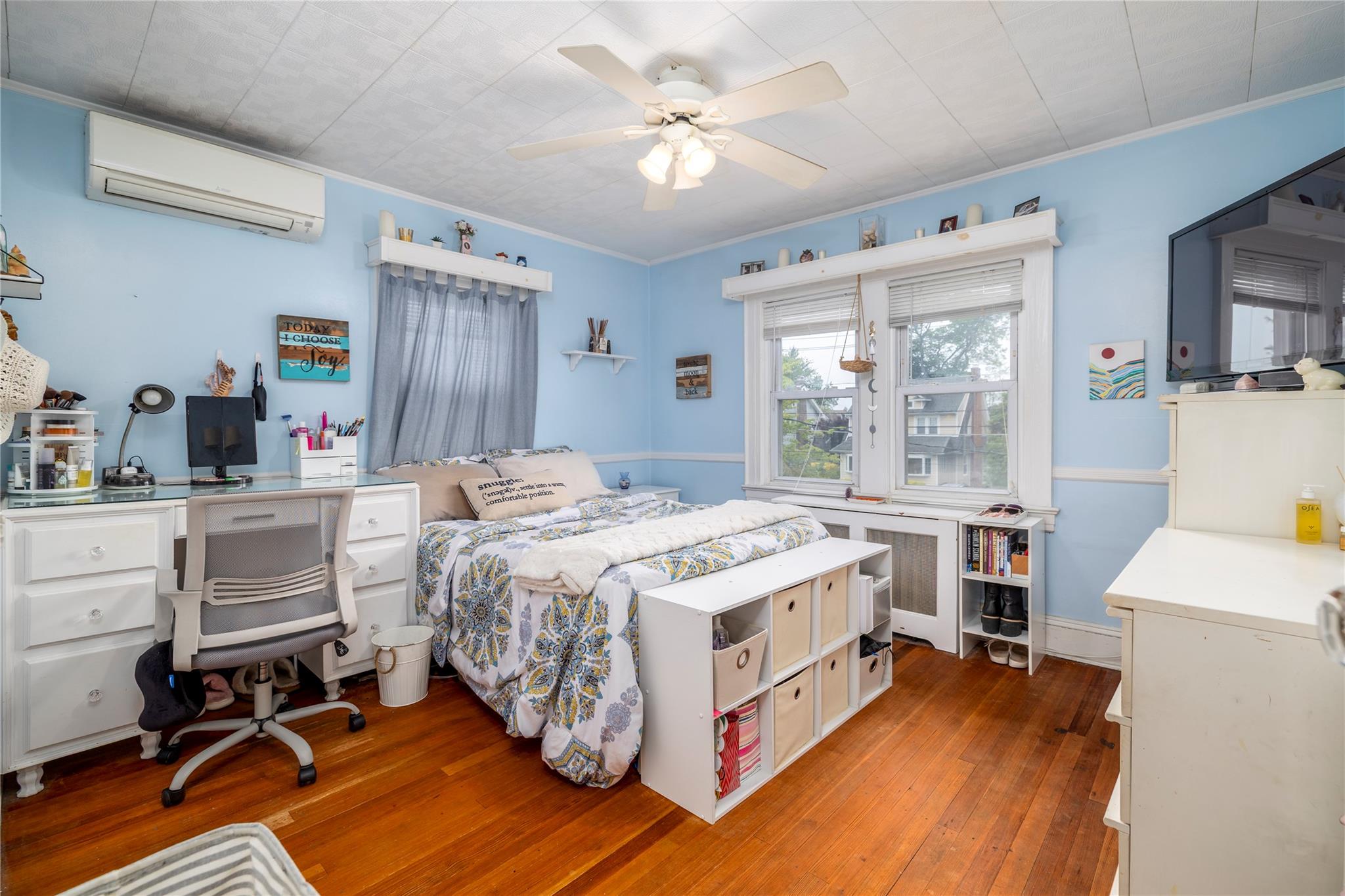 17 Denton Avenue, East Rockaway, NY 11518