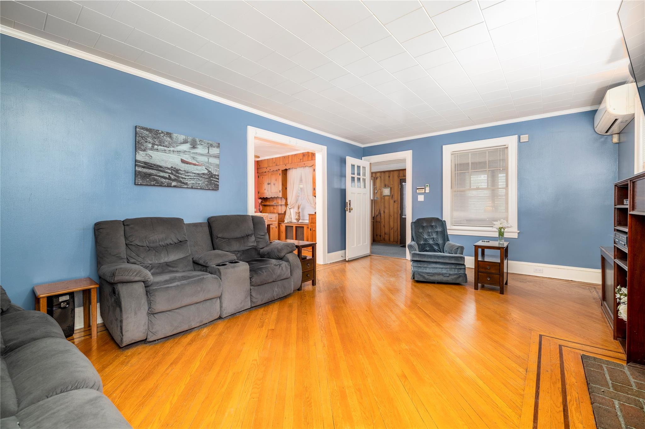 17 Denton Avenue, East Rockaway, NY 11518