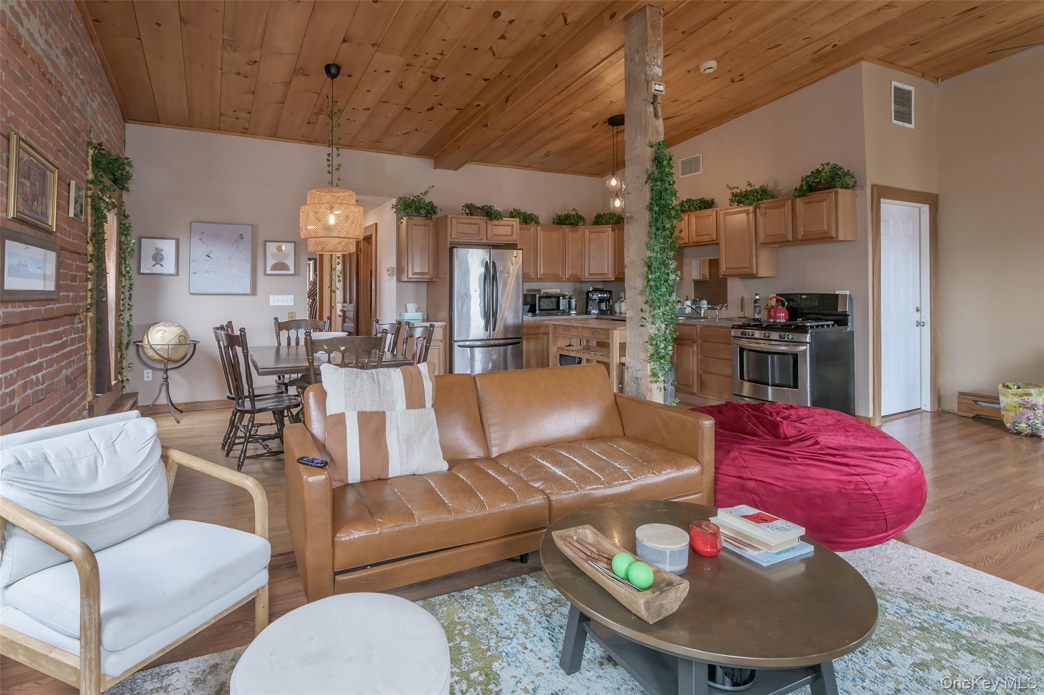 31 Main # PH, Warwick, NY 10990