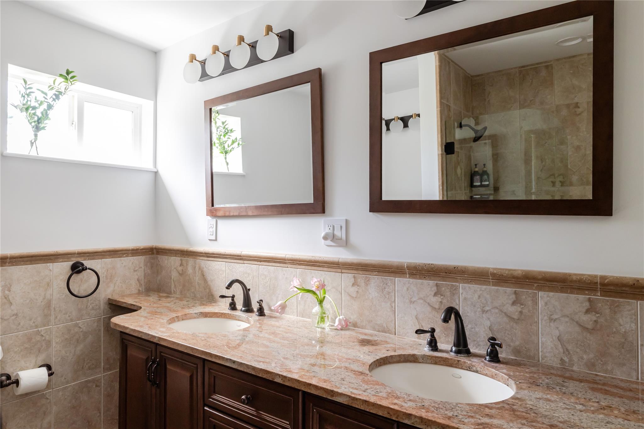 2295 State Route 32 S, New Paltz, NY 12561