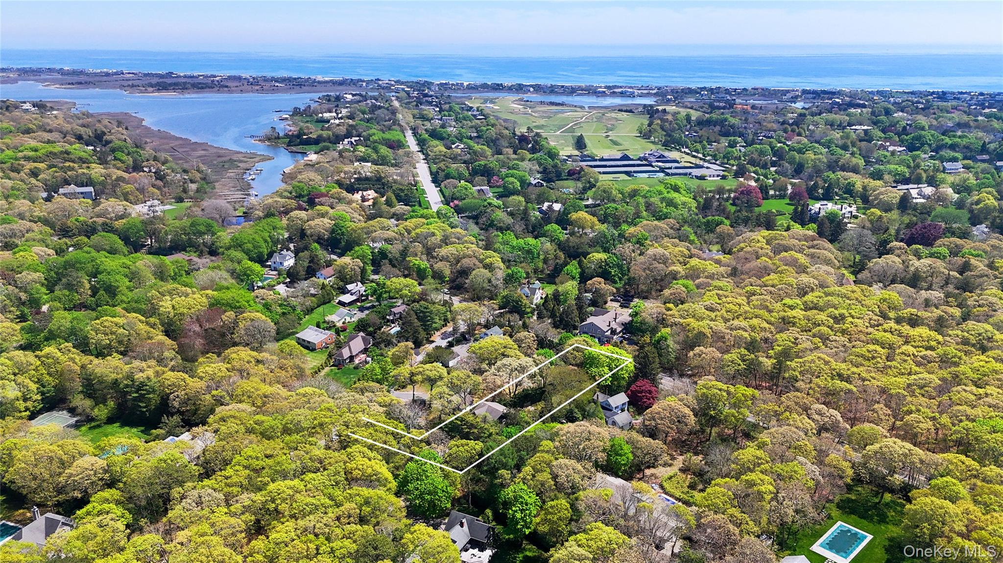 39a Foster Road, Quogue, NY 11959