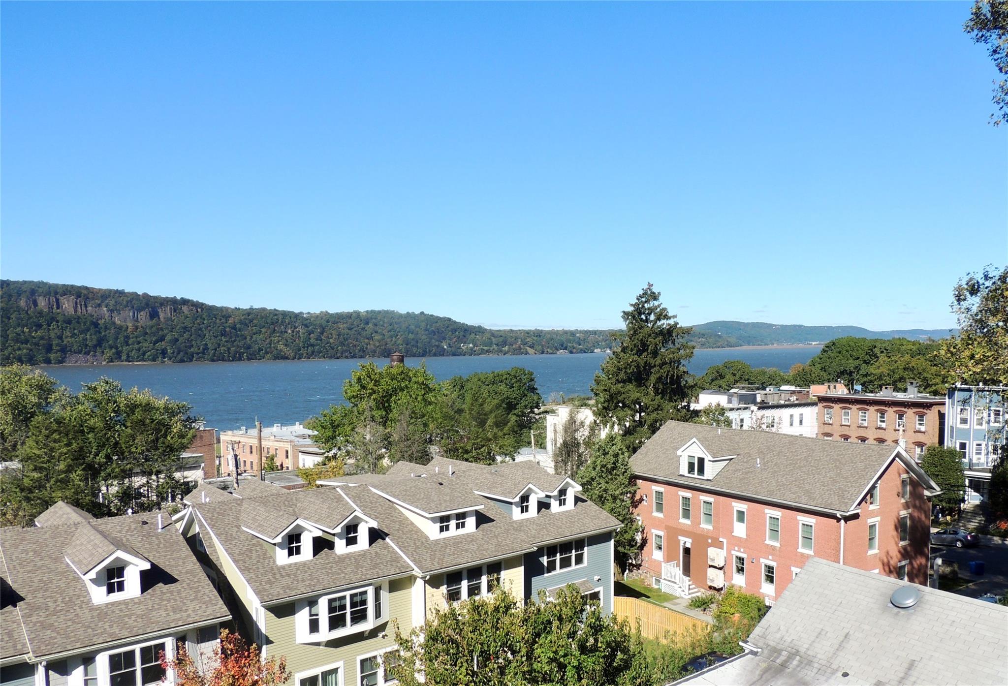 15 William Street # 3W, Hastings-on-Hudson, NY 10706