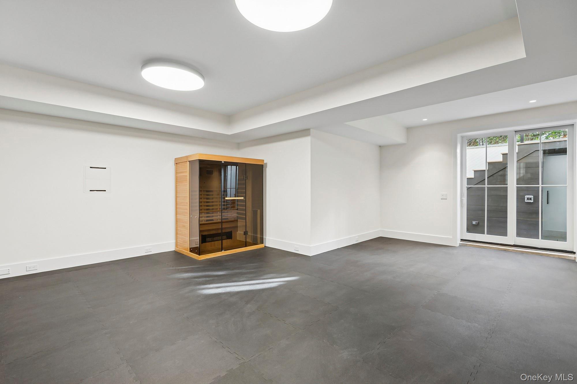 25 Liberty Street, Westhampton Beach, NY 11978