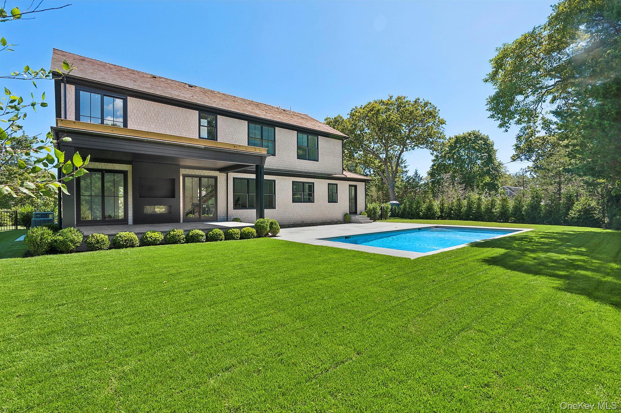 25 Liberty Street, Westhampton Beach, NY 11978