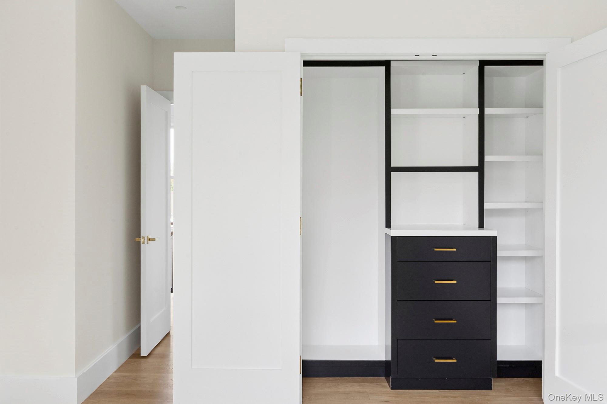 25 Liberty Street, Westhampton Beach, NY 11978