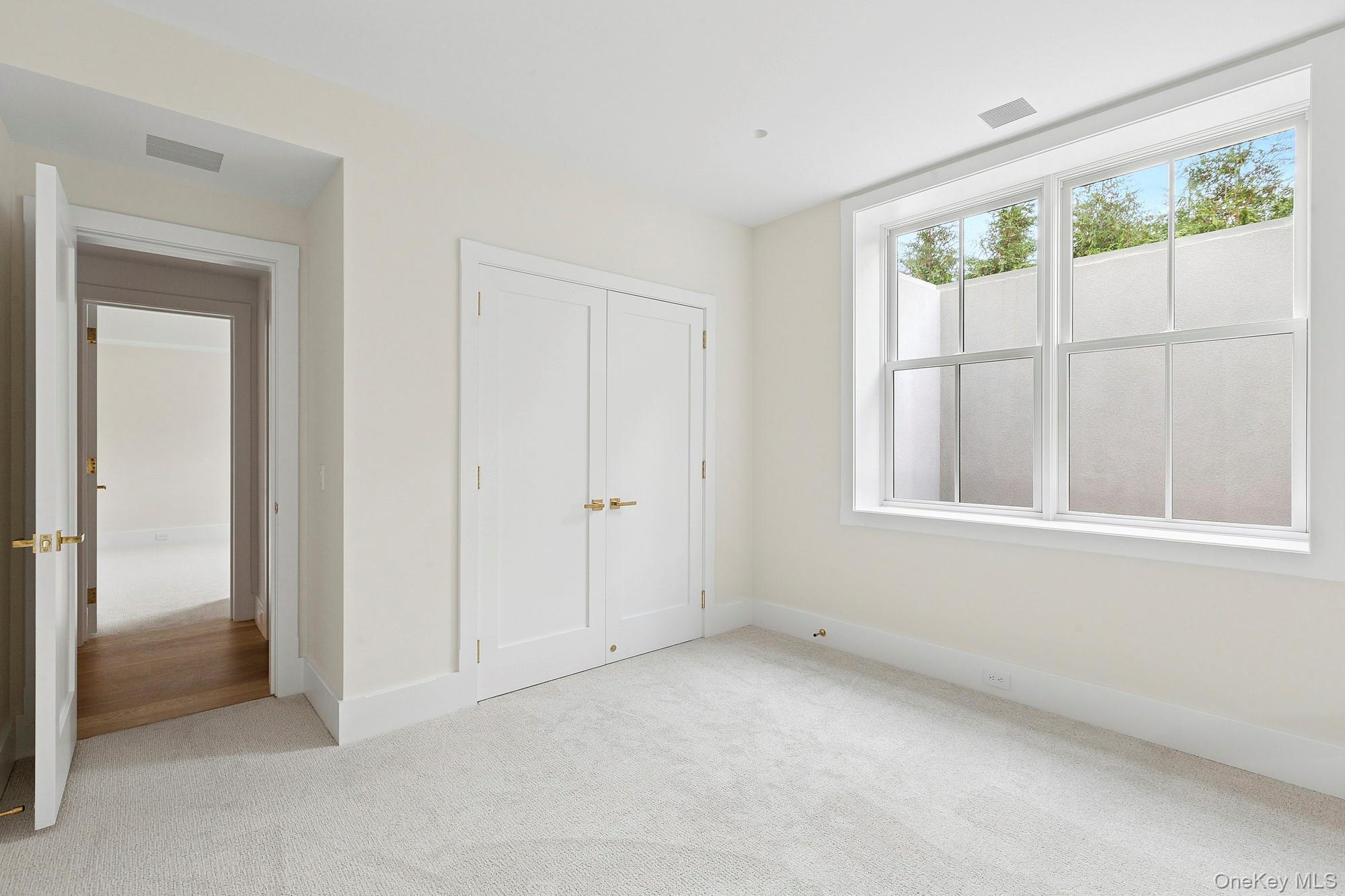 25 Liberty Street, Westhampton Beach, NY 11978