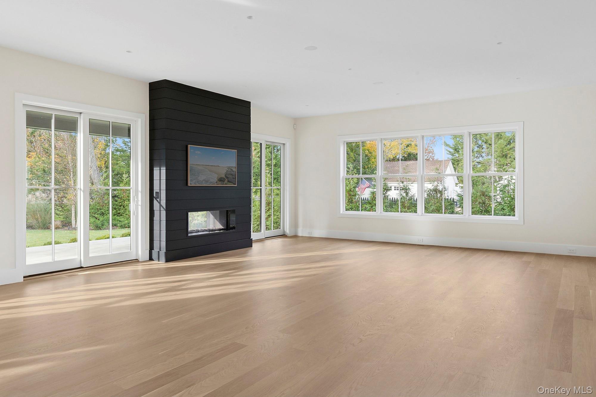 25 Liberty Street, Westhampton Beach, NY 11978