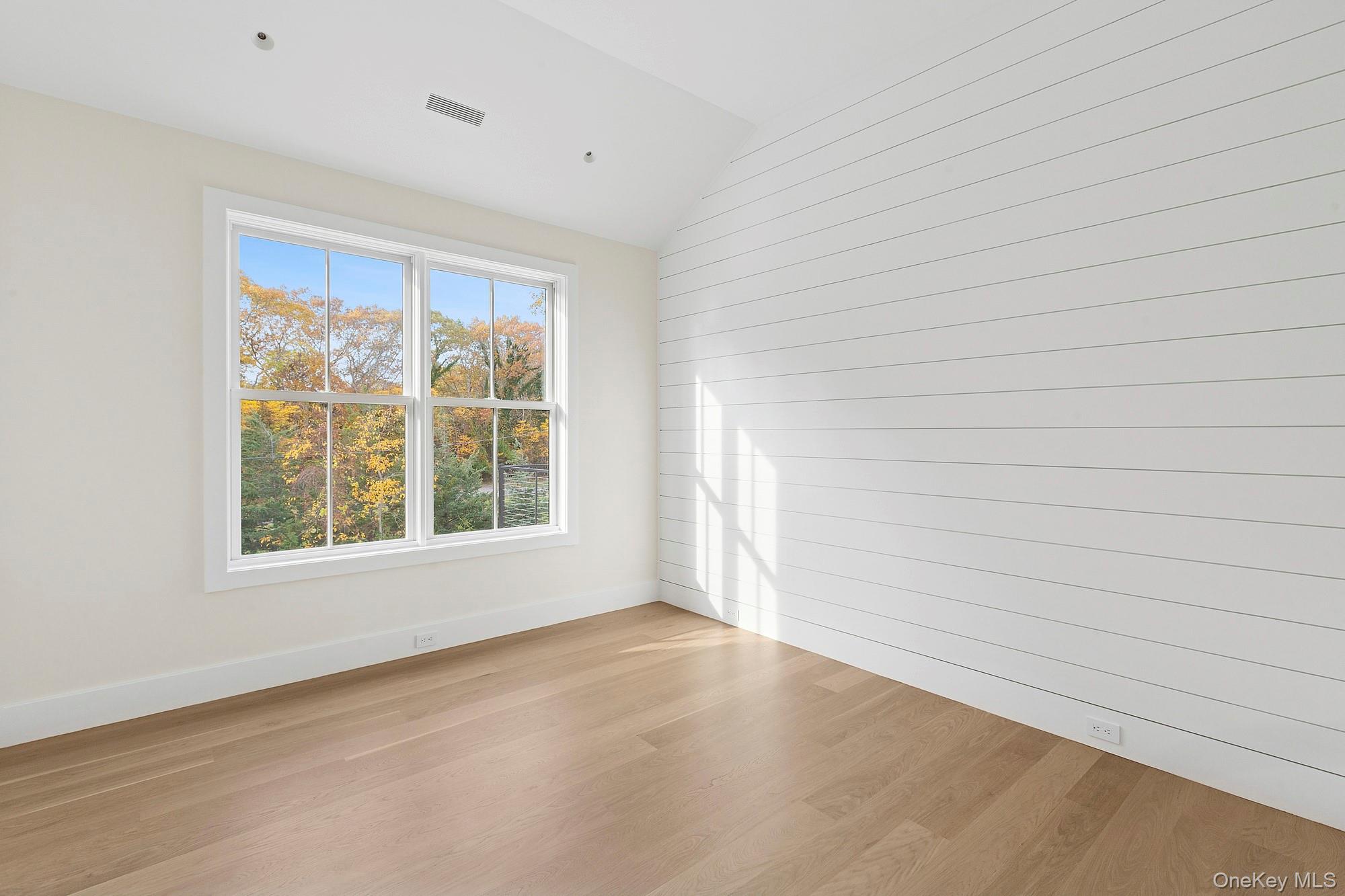 25 Liberty Street, Westhampton Beach, NY 11978