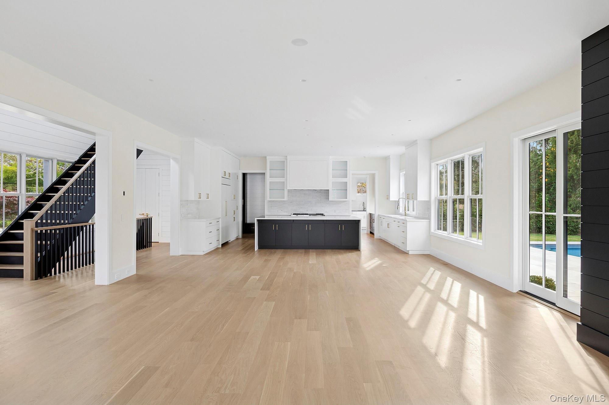 25 Liberty Street, Westhampton Beach, NY 11978