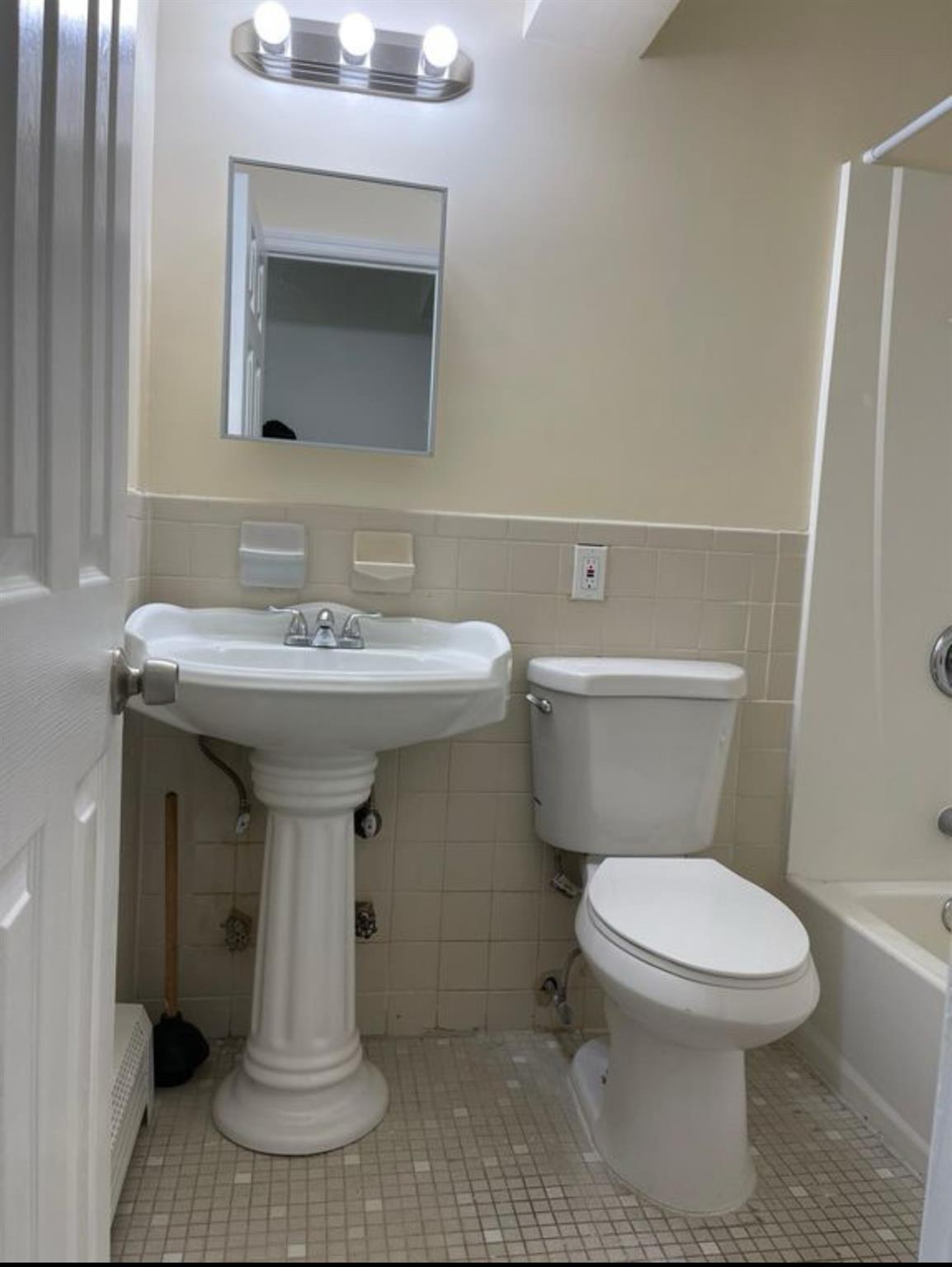 2110 Light Street, Bronx, NY 10466