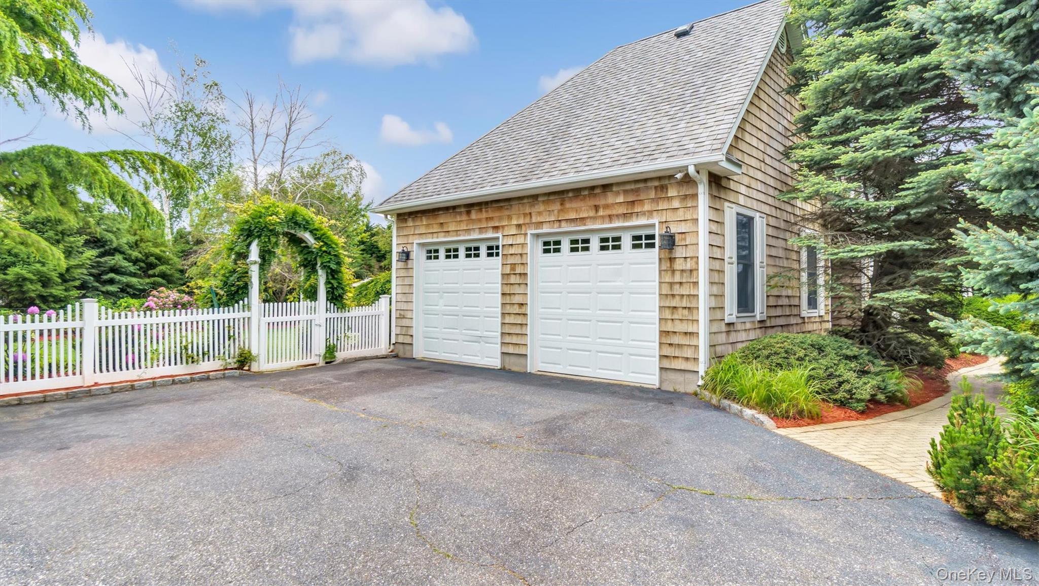 1260 Water Terrace, Southold, NY 11971