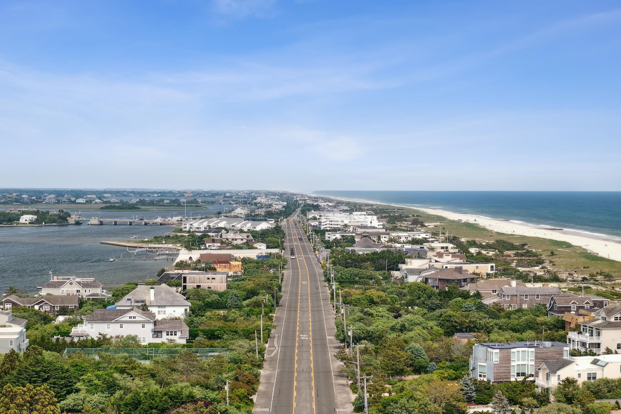 355 Dune Rd, Westhampton Beach, NY 11978