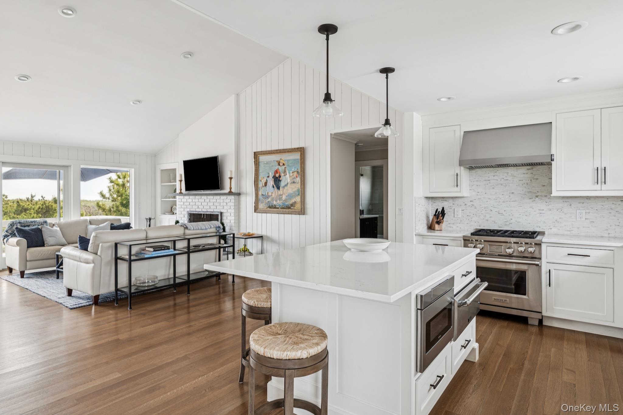 355 Dune Rd, Westhampton Beach, NY 11978