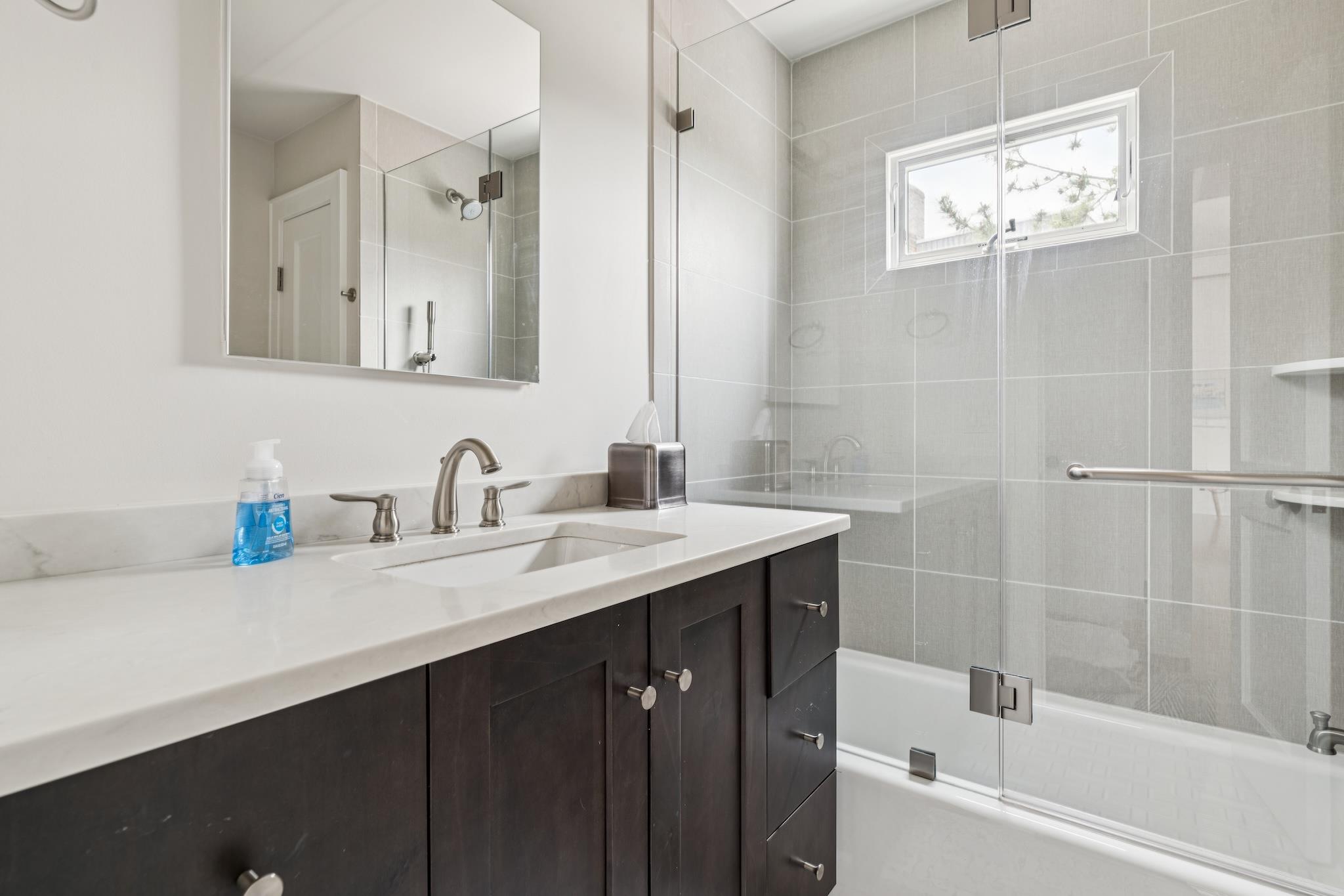 355 Dune Rd, Westhampton Beach, NY 11978