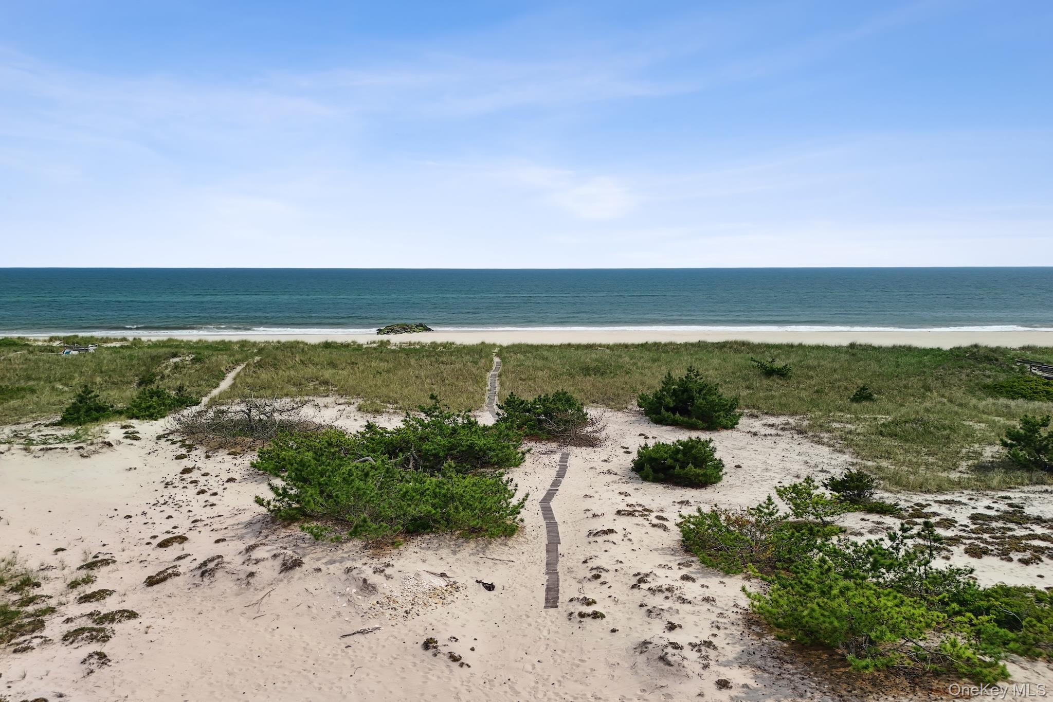 355 Dune Rd, Westhampton Beach, NY 11978