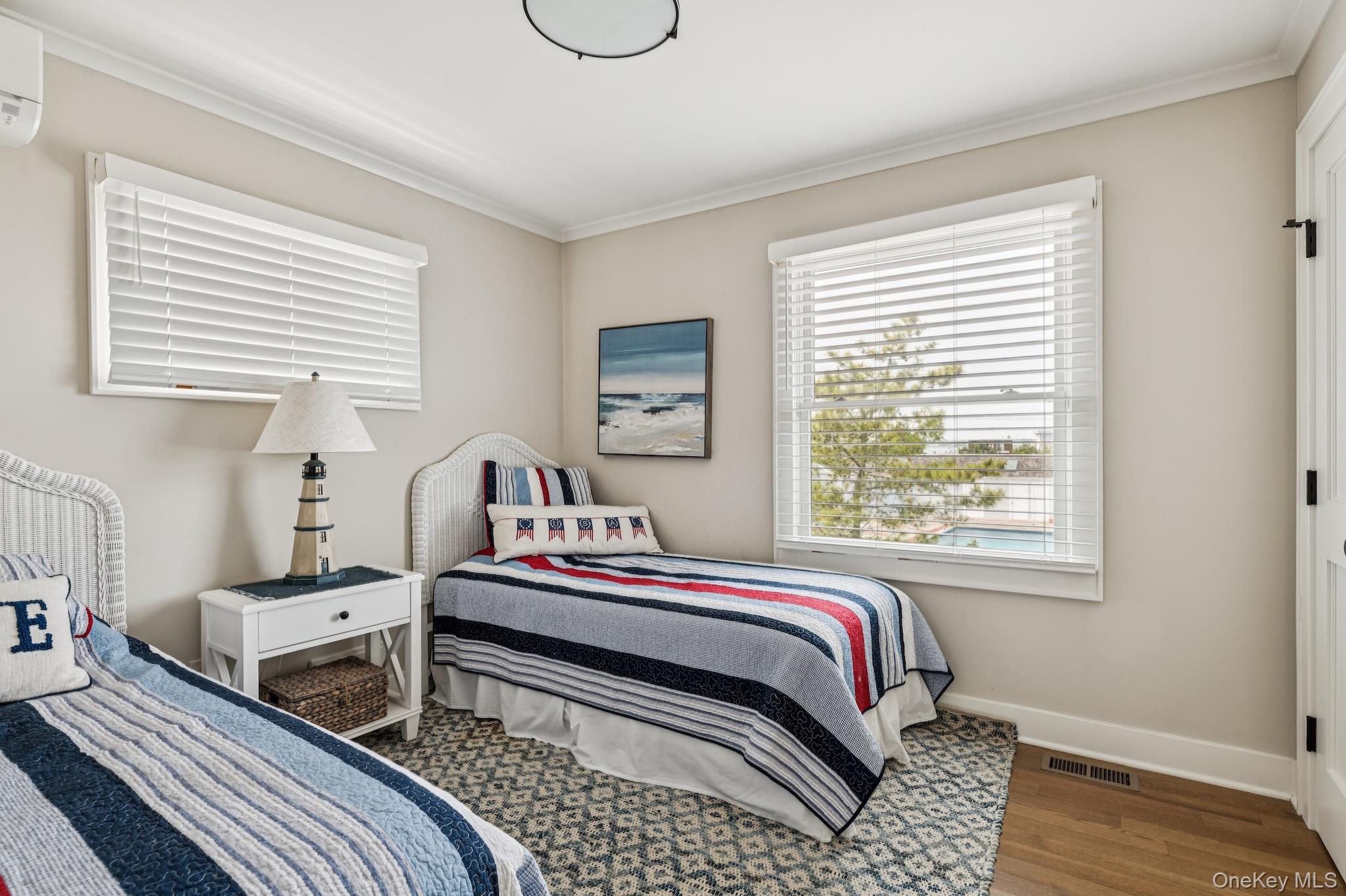 355 Dune Rd, Westhampton Beach, NY 11978