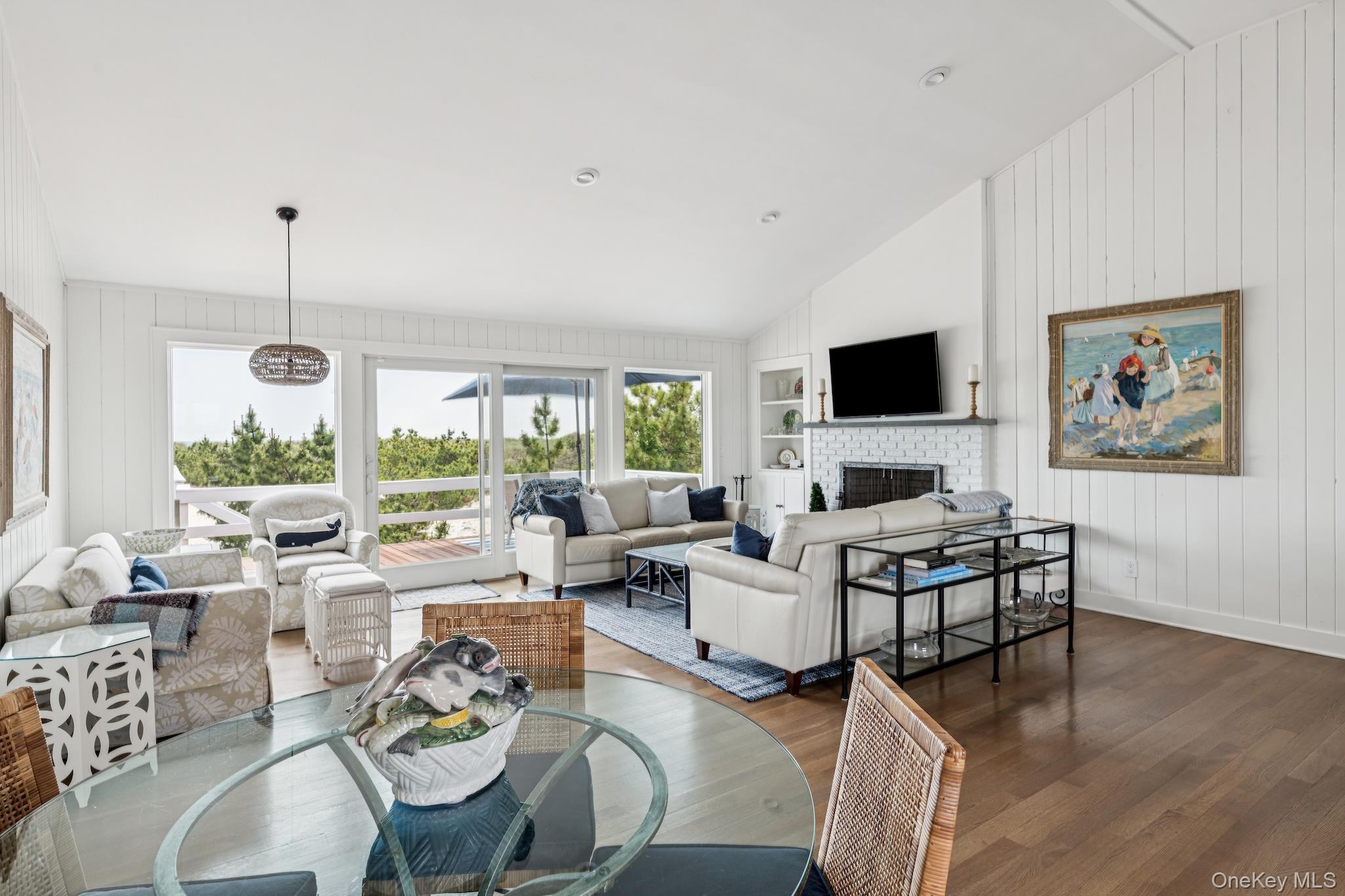 355 Dune Rd, Westhampton Beach, NY 11978